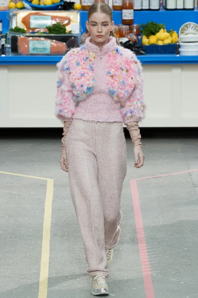 Look 72